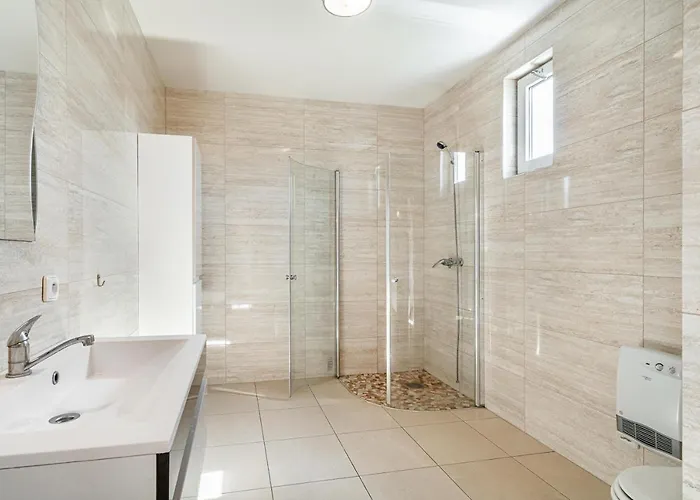 V Podjestedi Januv Dul